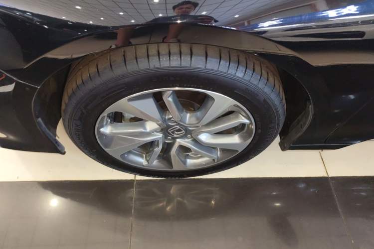Used Honda Inspire 2019 260TURBO Elegant Edition China VI Emission Standard Left Front Wheel Hub