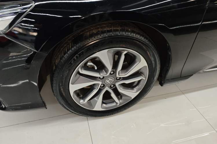 Used Honda Inspire 2019 260TURBO Elegant Edition China VI Emission Standard Left Front Wheel Hub