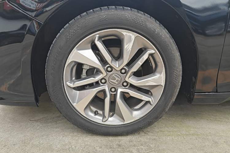 Used Honda Inspire 2019 260TURBO Elegant Edition China VI Emission Standard Left Front Wheel Hub