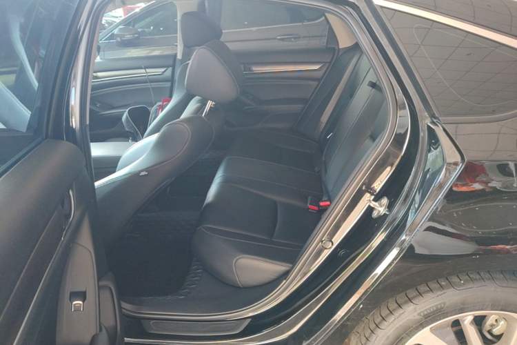 Used Honda Inspire 2019 260TURBO Elegant Edition China VI Emission Standard Left Rear Seat