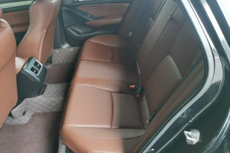 Used Honda Inspire 2019 Rui·Hybrid 2.0L Jingya Edition China VI Left Rear Seat