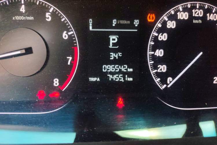 Used Honda Inspire 2019 260TURBO Elegant Edition China V Emission Standard Odometer Close Up
