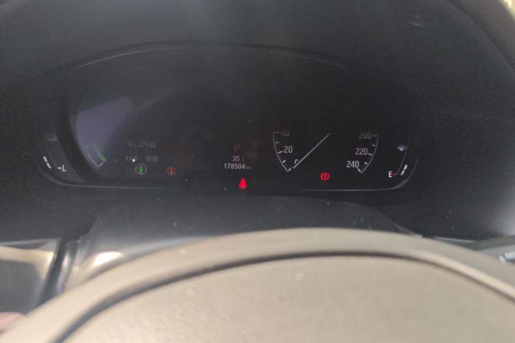 Used Honda Inspire 2019 Rui Hybrid 2.0L Jingya Edition China V Emission Standard Odometer Close Up