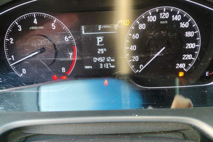 Used Honda Inspire 2019 260TURBO Elegant Edition China VI Emission Standard Odometer Close Up