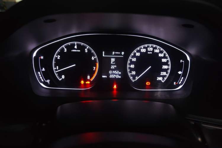 Used Honda Inspire 2019 260TURBO Elegant Edition China VI Emission Standard Odometer Close Up