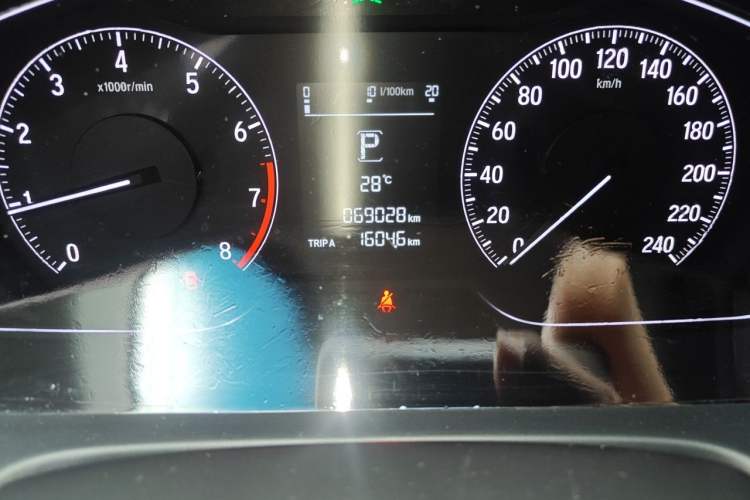 Used Honda Inspire 2019 260TURBO Elegant Edition China VI Emission Standard Odometer Close Up