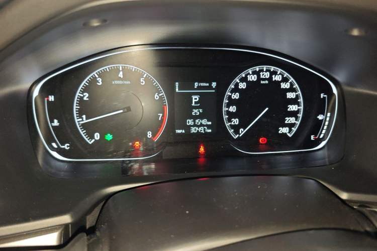 Used Honda Inspire 2019 260TURBO Elegant Edition China VI Emission Standard Odometer Close Up