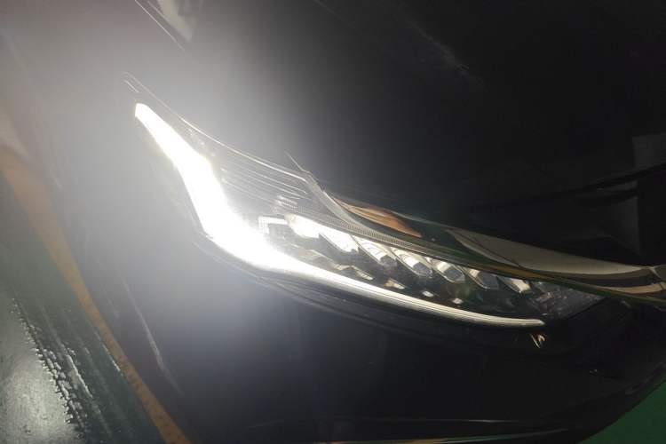 Used Honda Inspire 2019 Rui·Hybrid 2.0L Jing Shang Edition China VI Right Front Headlight