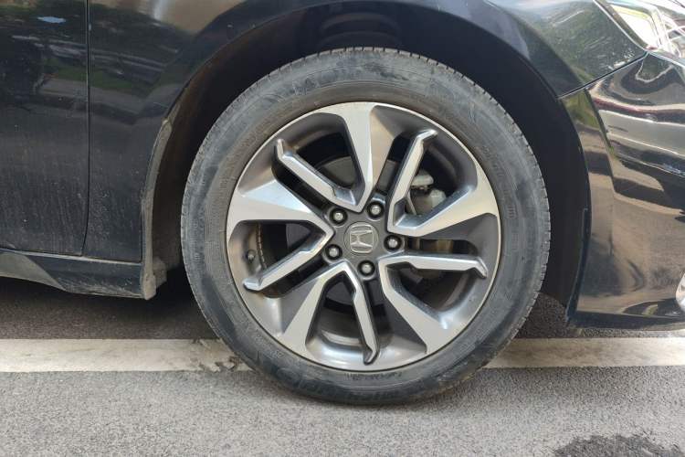 Used Honda Inspire 2019 260TURBO Elegant Edition China V Emission Standard Right Front Wheel Hub