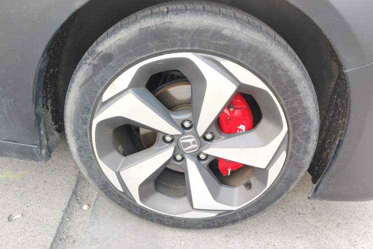 Used Honda Inspire 2019 260TURBO Elegant Edition China VI Emission Standard Right Front Wheel Hub