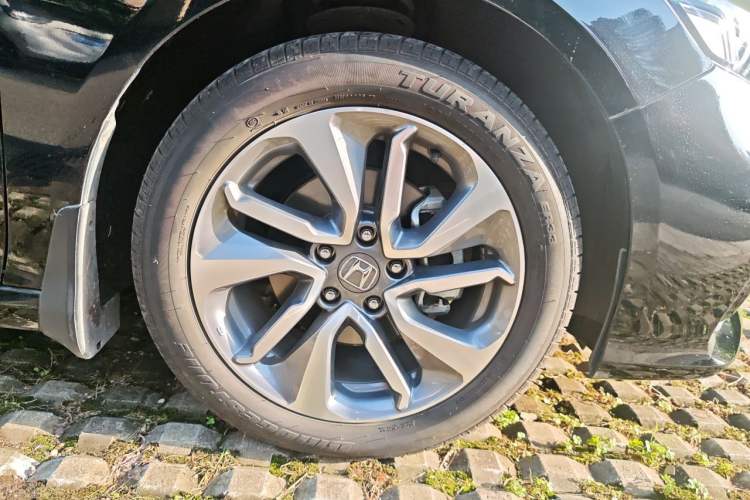 Used Honda Inspire 2019 260TURBO Elegant Edition China VI Emission Standard Right Front Wheel Hub