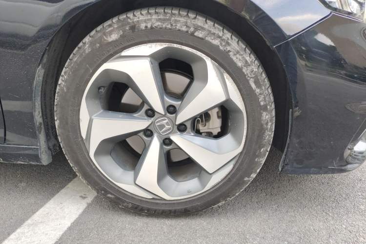 Used Honda Inspire 2019 Rui Hybrid 2.0L Jing Shang Edition China V Emission Standard Right Front Wheel Hub