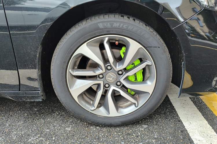 Used Honda Inspire 2019 260TURBO Jingyue Edition China VI Right Front Wheel Hub