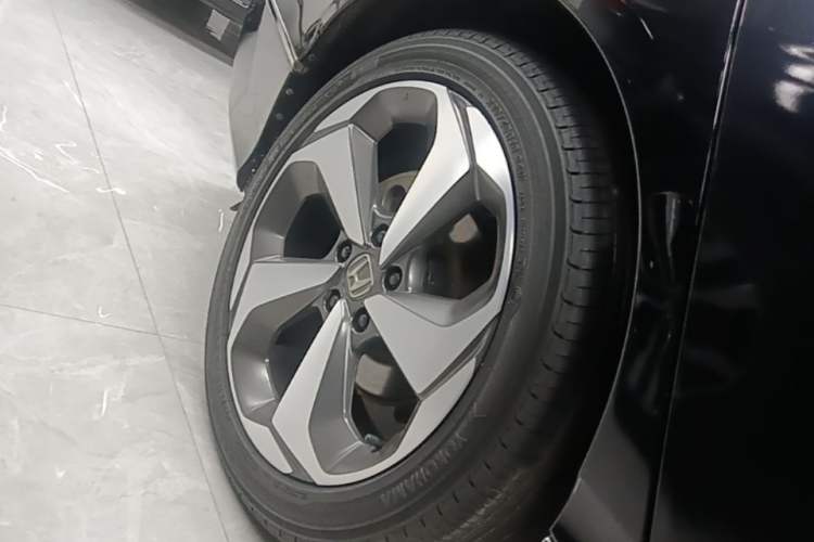 Used Honda Inspire 2019 Rui·Hybrid 2.0L Jing Shang Edition China VI Right Rear Wheel Hub