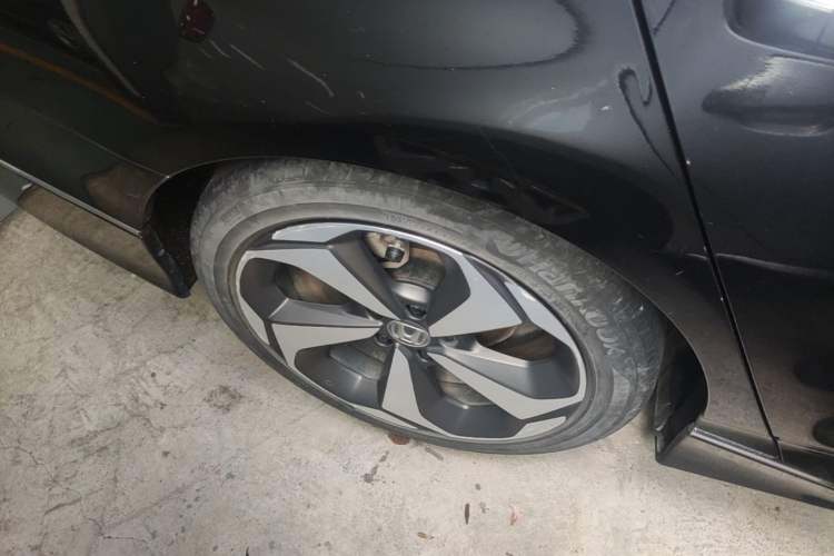 Used Honda Inspire 2019 Rui·Hybrid 2.0L Jing Shang Edition China VI Right Rear Wheel Hub