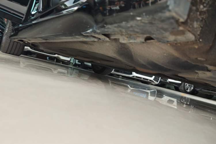 Used Honda Inspire 2019 260TURBO Elite Edition China V Standard Right Side Sill