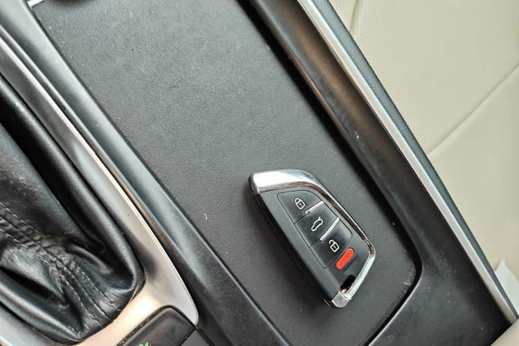 Used Honda Inspire 2019 260TURBO Elegant Edition China VI Emission Standard Vehicle Key