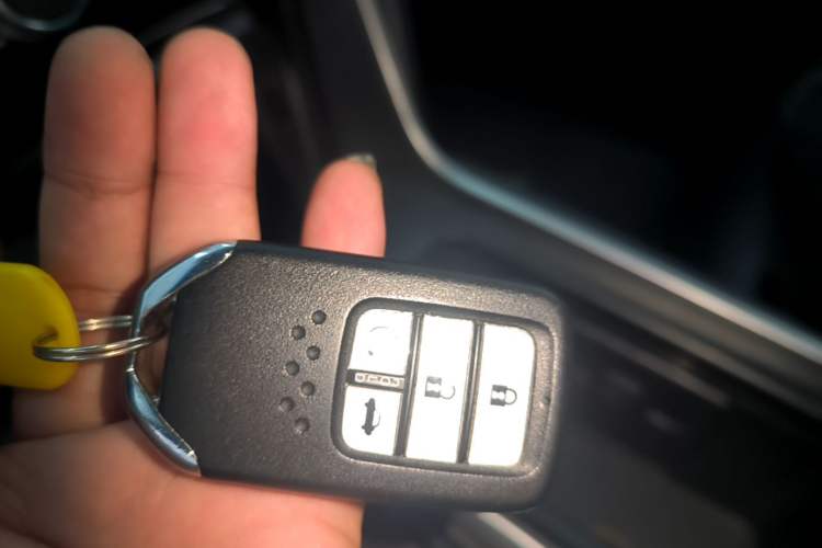 Used Honda Inspire 2019 260TURBO Elegant Edition China VI Emission Standard Vehicle Key