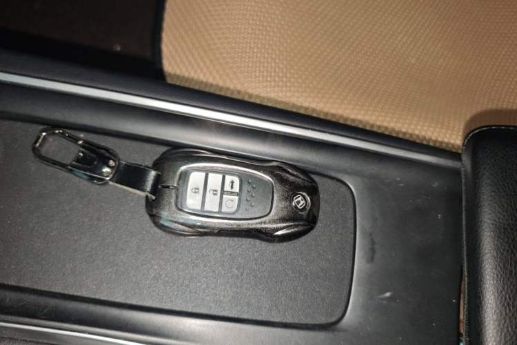 Used Honda Inspire 2019 260TURBO Elegant Edition China VI Emission Standard Vehicle Key
