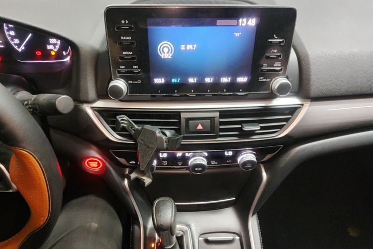 Used Honda Inspire 2019 260TURBO Elegant Edition China VI Emission Standard Audio And AC Panel