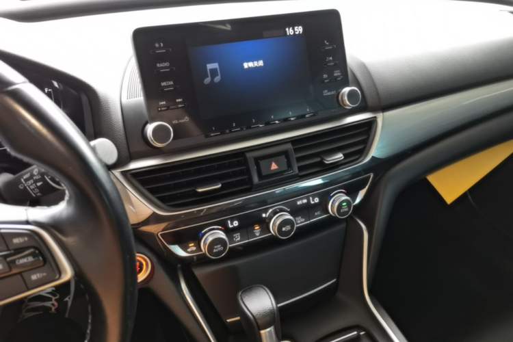 Used Honda Inspire 2019 260TURBO Elegant Edition China VI Emission Standard Audio And AC Panel