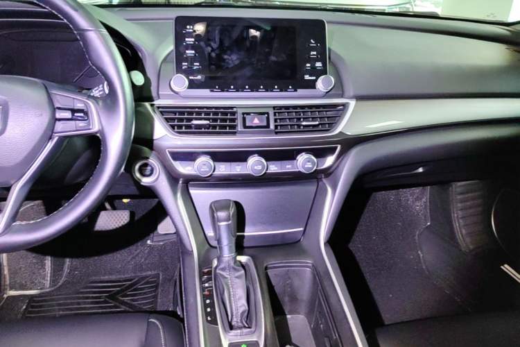 Used Honda Inspire 2019 260TURBO Elegant Edition China VI Emission Standard Audio And AC Panel