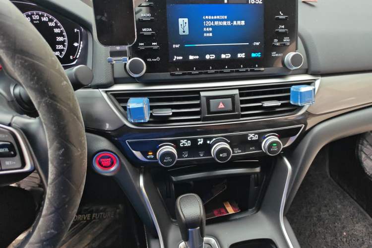 Used Honda Inspire 2019 260TURBO Elegant Edition China VI Emission Standard Audio And AC Panel