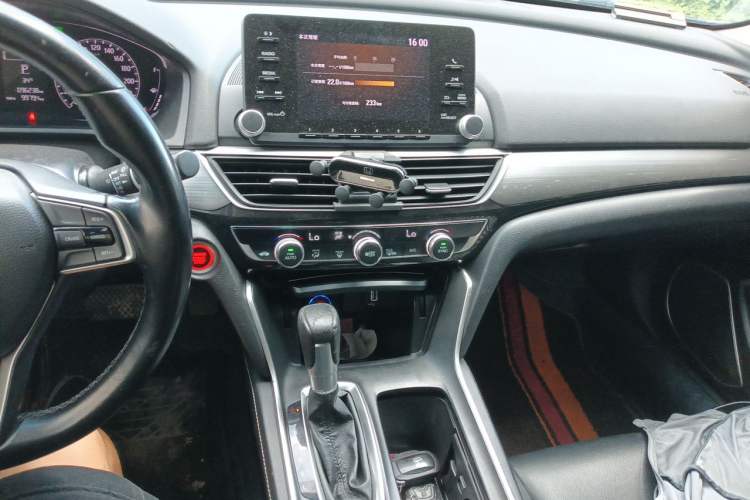 Used Honda Inspire 2019 260TURBO Elegant Edition China VI Emission Standard Audio And AC Panel