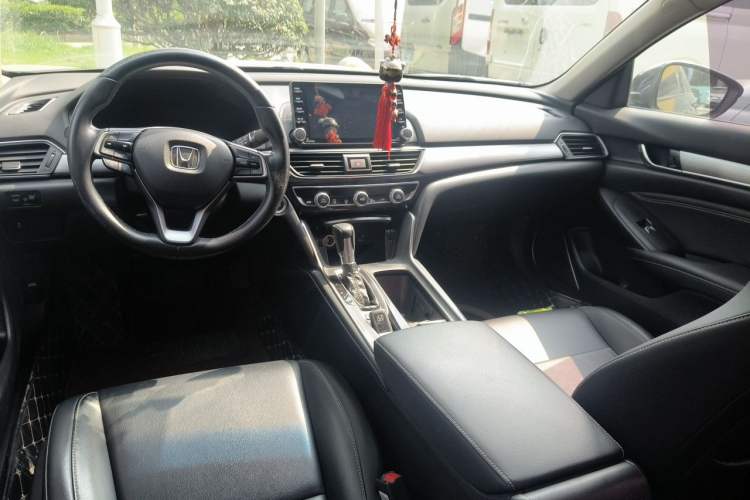 Used Honda Inspire 2019 260TURBO Elegant Edition China VI Emission Standard Center Console