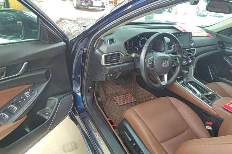 Used Honda Inspire 2019 260TURBO Elite Edition China VI Driver Seat