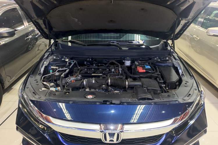 Used Honda Inspire 2019 260TURBO Elegant Edition China VI Emission Standard Engine Bay