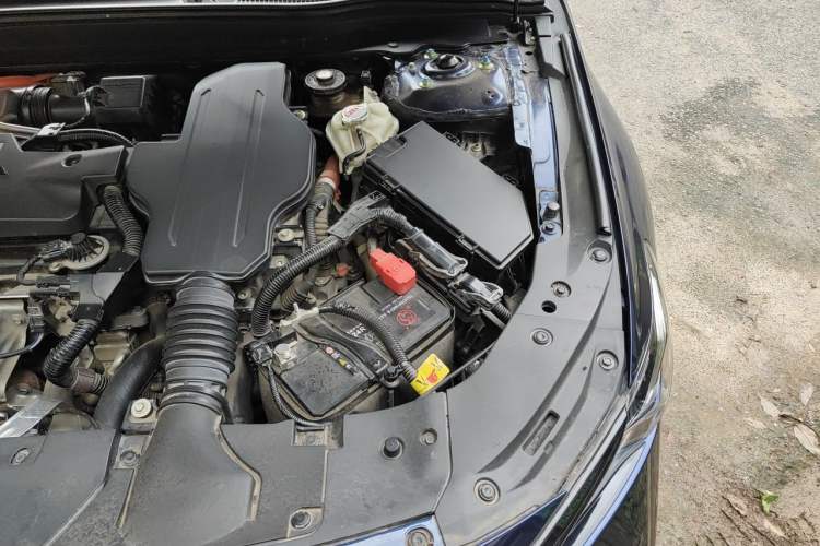 Used Honda Inspire 2019 Rui·Hybrid 2.0L Jing Shang Edition China VI Engine Bay Left