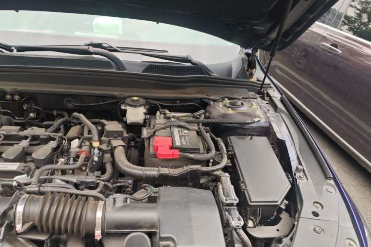 Used Honda Inspire 2019 260TURBO Elegant Edition China VI Emission Standard Engine Bay Left