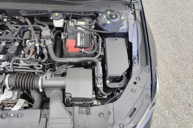 Used Honda Inspire 2019 260TURBO Elegant Edition China VI Emission Standard Engine Bay Left