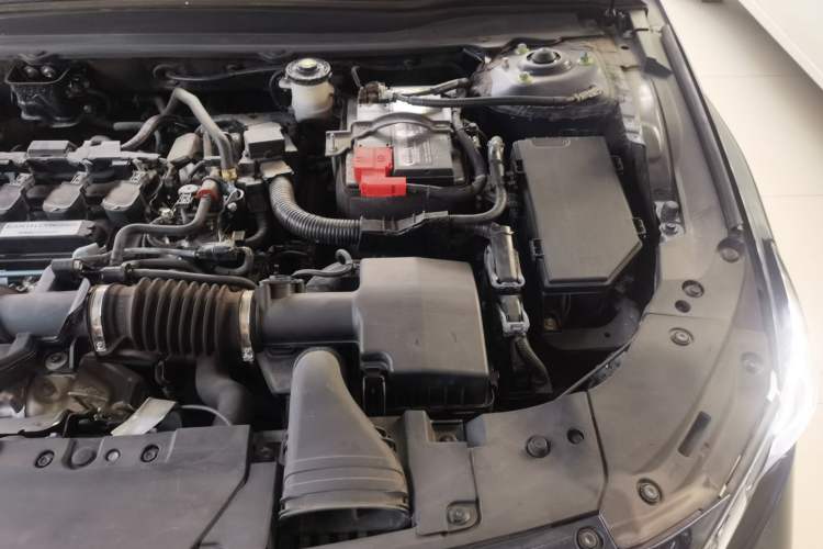 Used Honda Inspire 2019 260TURBO Elegant Edition China VI Emission Standard Engine Bay Left