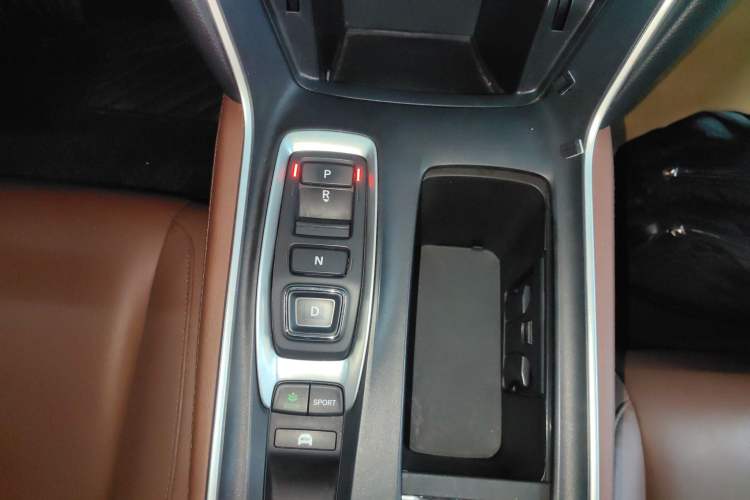 Used Honda Inspire 2019 Rui·Hybrid 2.0L Jingya Edition China VI Gear Lever