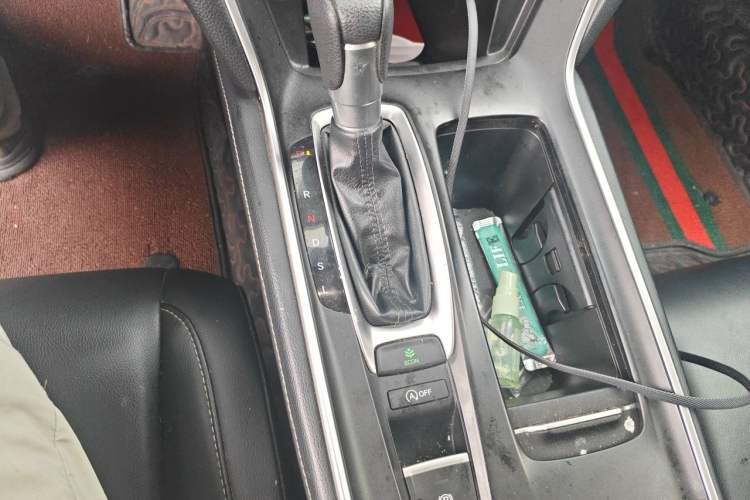 Used Honda Inspire 2019 260TURBO Elegant Edition China VI Emission Standard Gear Lever