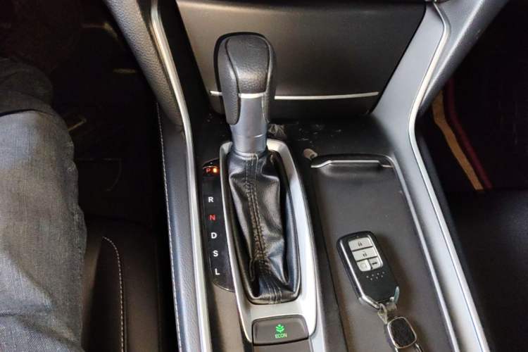 Used Honda Inspire 2019 260TURBO Jingyue Edition China VI Gear Lever