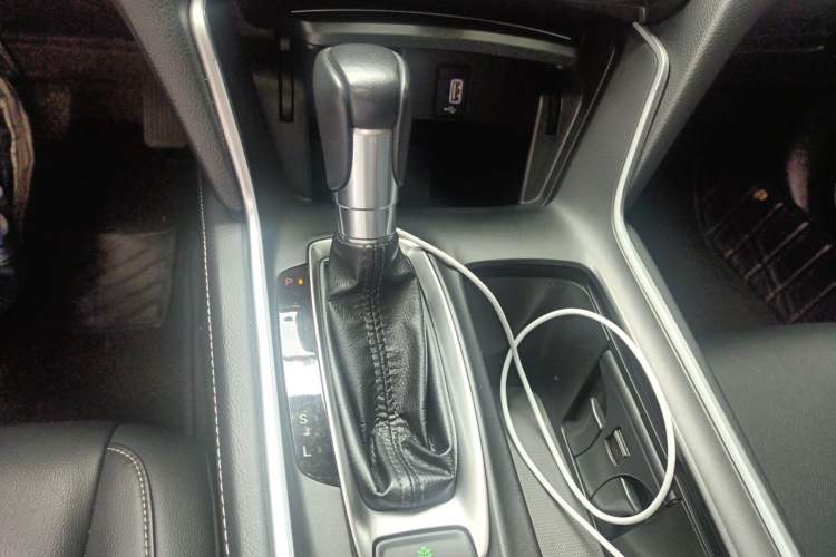 Used Honda Inspire 2019 260TURBO Elegant Edition China V Emission Standard Gear Lever