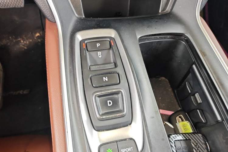 Used Honda Inspire 2019 Rui·Hybrid 2.0L Jingya Edition China VI Gear Lever