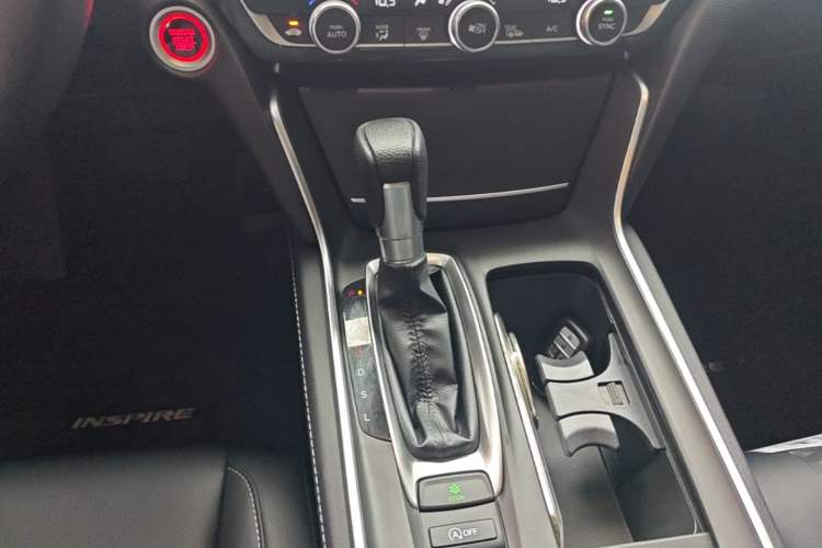 Used Honda Inspire 2019 260TURBO Elegant Edition China VI Emission Standard Gear Lever