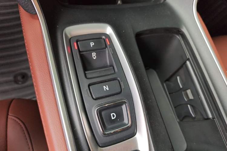 Used Honda Inspire 2019 Rui·Hybrid 2.0L Jingya Edition China VI Gear Lever