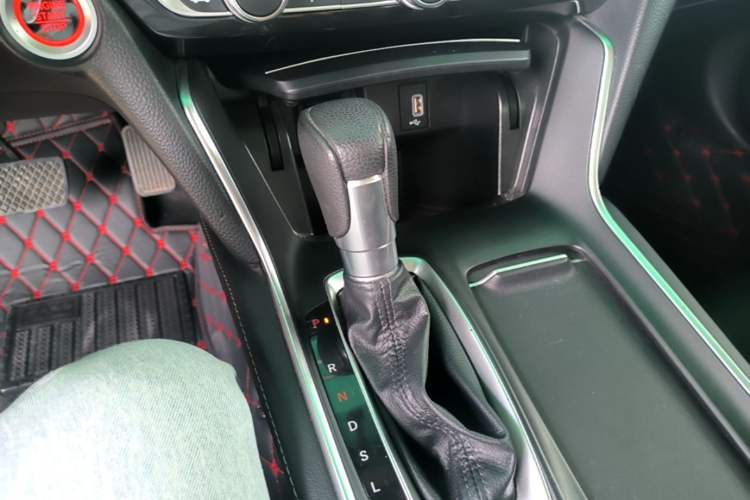 Used Honda Inspire 2019 260TURBO Elegant Edition China VI Emission Standard Gear Lever