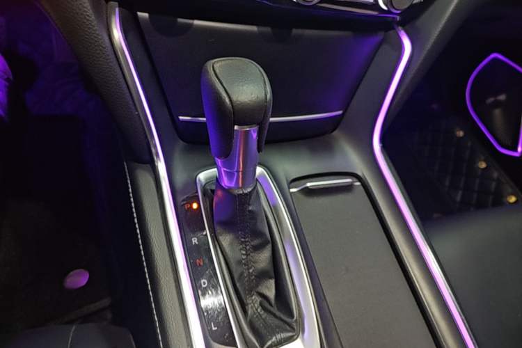Used Honda Inspire 2019 260TURBO Elegant Edition China VI Emission Standard Gear Lever
