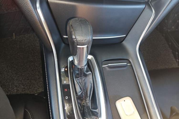 Used Honda Inspire 2019 260TURBO Elegant Edition China VI Emission Standard Gear Lever