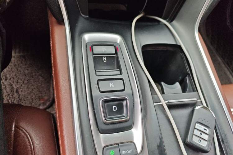 Used Honda Inspire 2019 Rui Hybrid 2.0L Jing Shang Edition China V Emission Standard Gear Lever