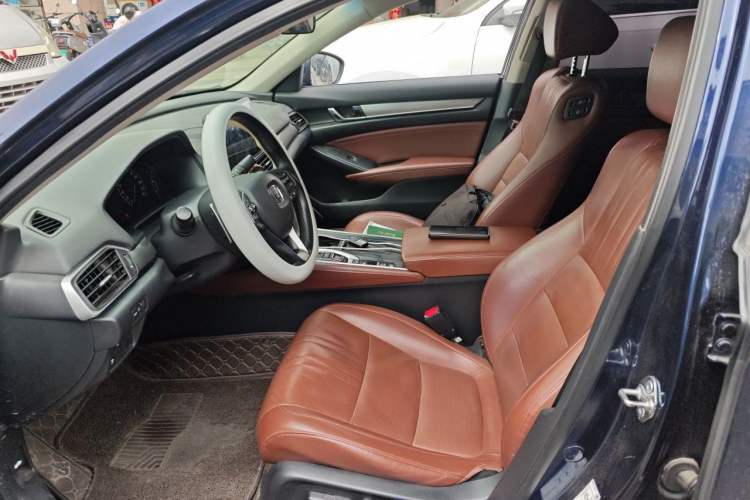 Used Honda Inspire 2019 Rui Hybrid 2.0L Jing Shang Edition China V Emission Standard Left Front Seat