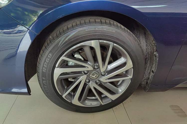 Used Honda Inspire 2019 260TURBO Elite Edition China VI Left Front Wheel Hub