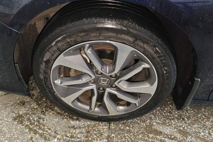 Used Honda Inspire 2019 260TURBO Elegant Edition China VI Emission Standard Left Front Wheel Hub
