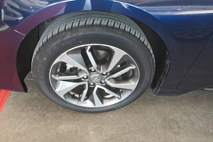 Used Honda Inspire 2019 260TURBO Elegant Edition China VI Emission Standard Left Front Wheel Hub
